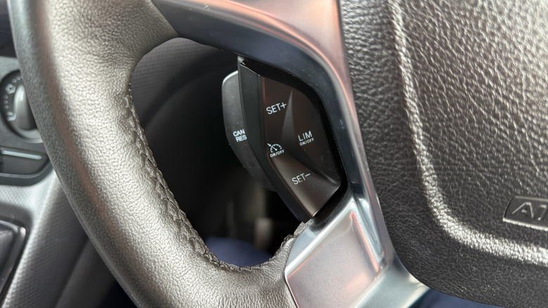 Ford Transit Connect 240 L2 Diesel 1.5 TDCi 120ps Limited Van